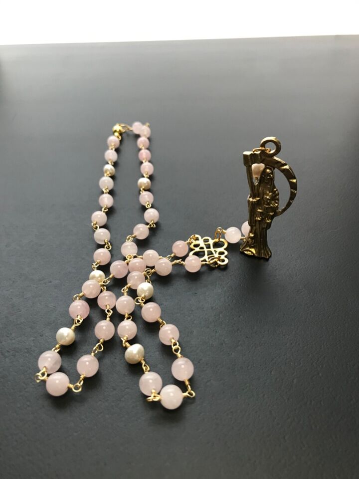 Santa Muerte Rosary / GOLD / Genuine Madagascar PINK ROSE QUARTZ / freshwater pearls / Magnetic closure /Handmade/ FREE SHIP